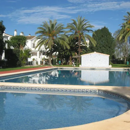 Adosado En Urbanizacion Con Precioso Jardin Holiday home *