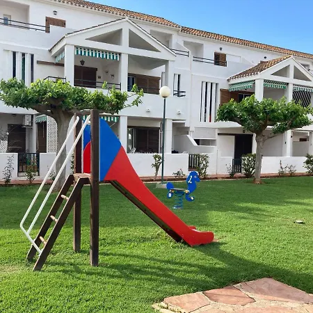 Adosado En Urbanizacion Con Precioso Jardin * Denia