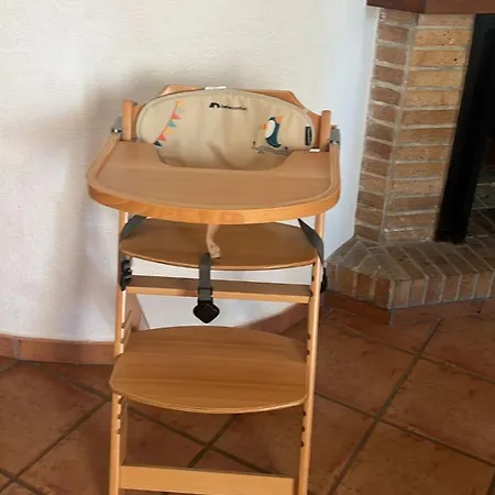 Adosado En Urbanizacion Con Precioso Jardin Holiday home Denia