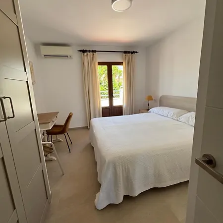 Holiday home Adosado En Urbanizacion Con Precioso Jardin Denia