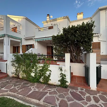 別荘 Adosado En Urbanizacion Con Precioso Jardin