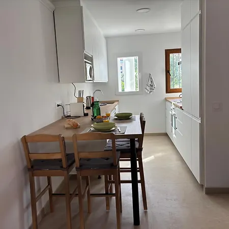 Adosado En Urbanizacion Con Precioso Jardin Ferienhaus